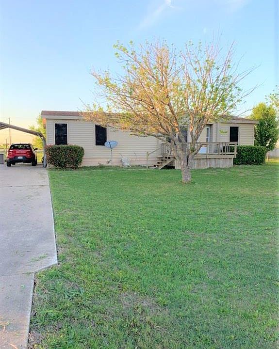 1st image of 213 Tall Oak Dr