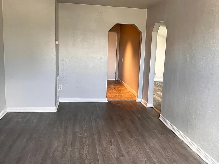 1350 Kingston St #6 — Photo 8