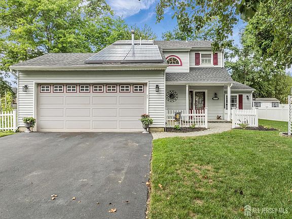 2nd image of 10 Metedeconk Rd