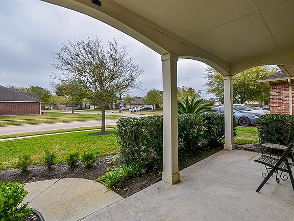 2nd image of 12631 Canyon Echo Dr