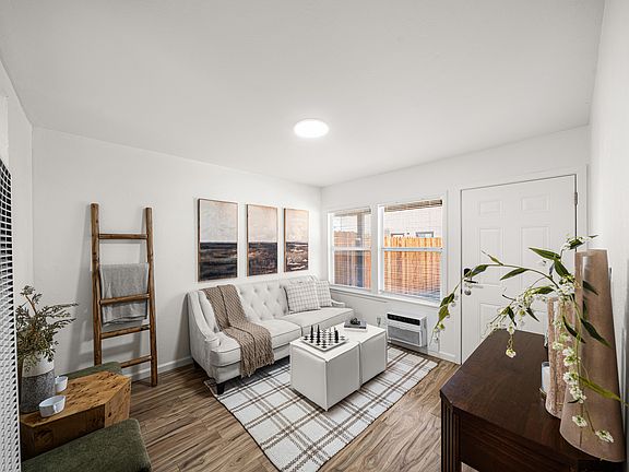 2nd image of 634 Cummins Way #3