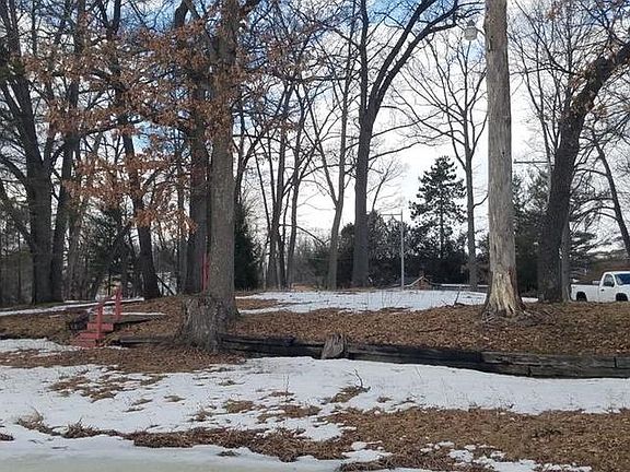 2nd image of 226 Park St