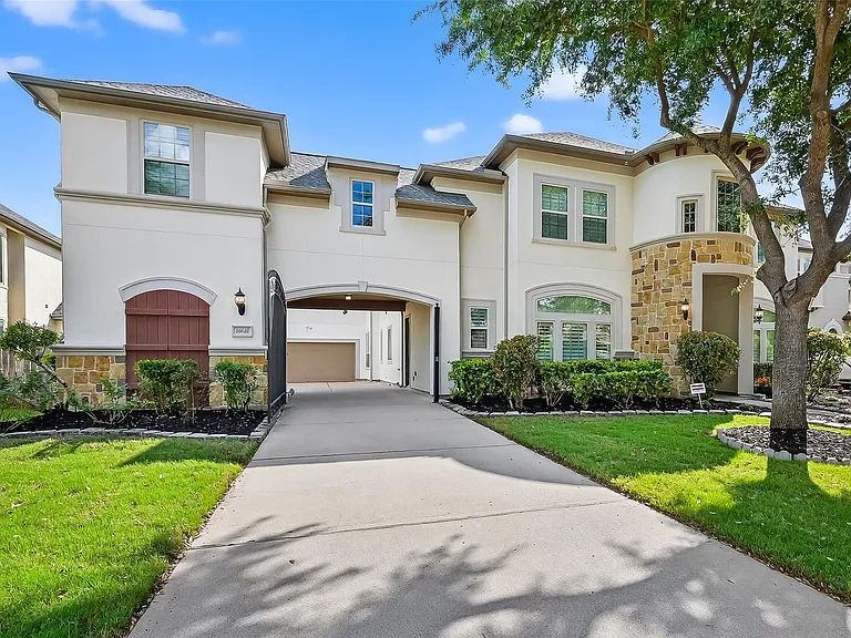 28423 Tall Juniper Hill Dr — Photo 2