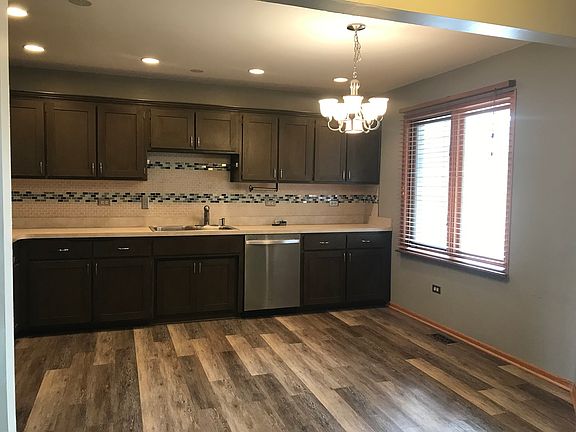 5th image of 8704 Ballycastle Ln