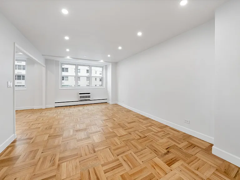 63 E 9th St #6M — Photo 3