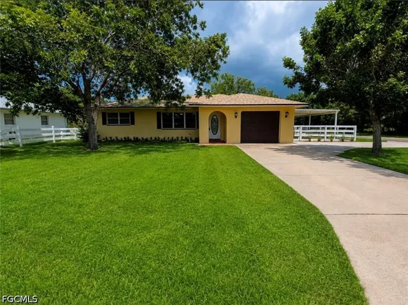 1798 Marilyn Dr, North Fort Myers, FL 33917