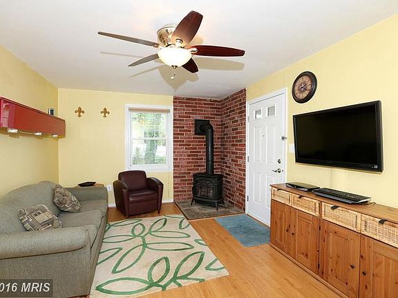 5th image of 3 Burgundy Ct