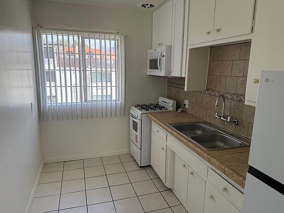 3rd image of 1774 El Cerrito Pl