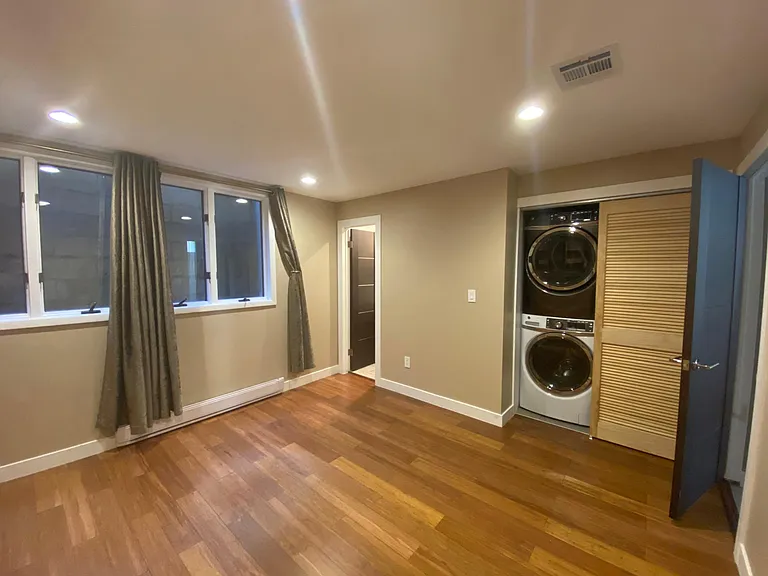 Ground floor bedroom / office