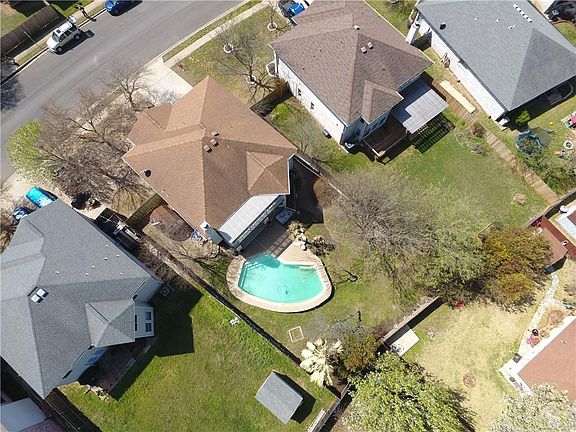 4th image of 1029 Silverstone Ln