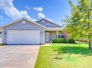 2413 Hunting Horse Trl, Norman, OK 73071