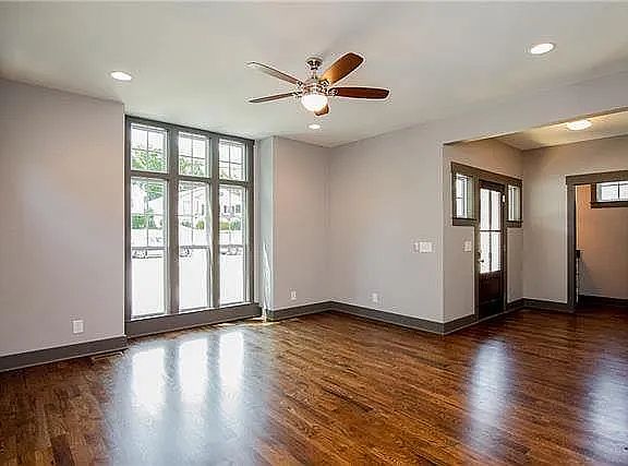 3rd image of 2159 Rock City St