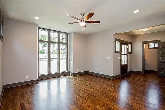 2159 Rock City St — Photo 3