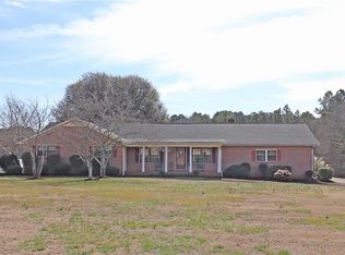108 Mullinax Rd, Belton, SC 29627