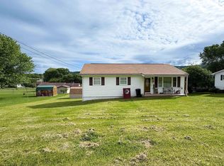 96 Long St, Hambleton, WV 26269