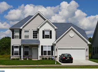 810 Raspberry Cir, Woodbury, NJ 08096