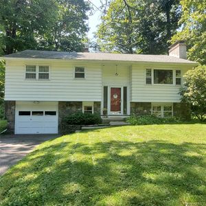 163 Roosevelt Road, Hyde Park, NY, 12538
