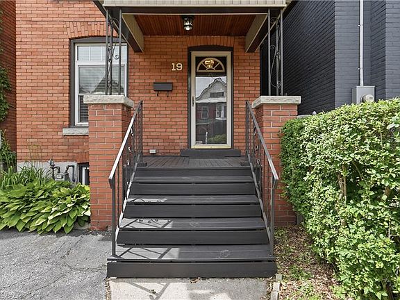 5th image of 19 Huntley St