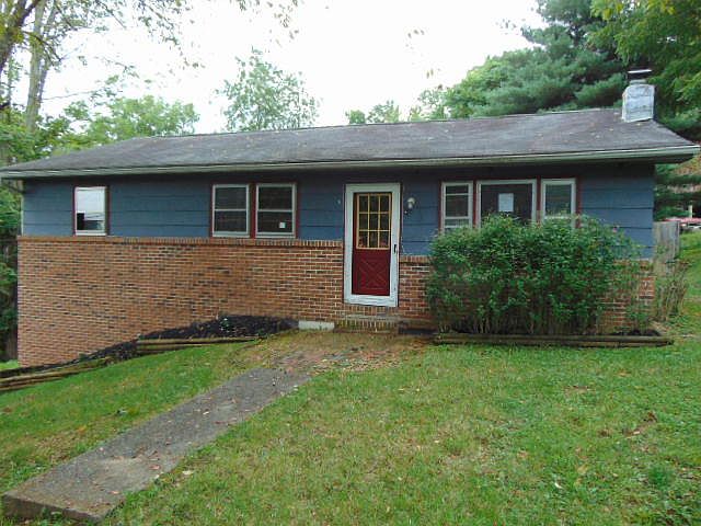 1st image of 211 McElwain Dr