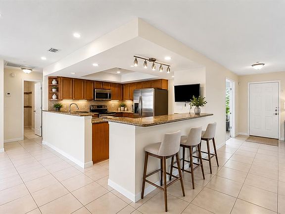 4th image of 8904 W FLORA STREET