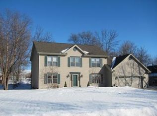 N6150 Eleanore Ln, Fond Du Lac, WI 54937