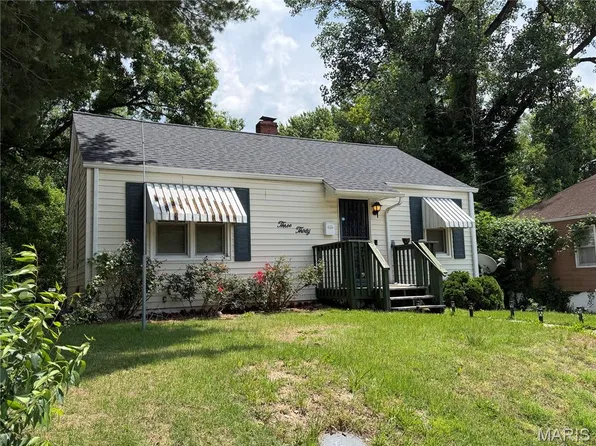 330 Plaza Ave, Saint Louis, MO 63135