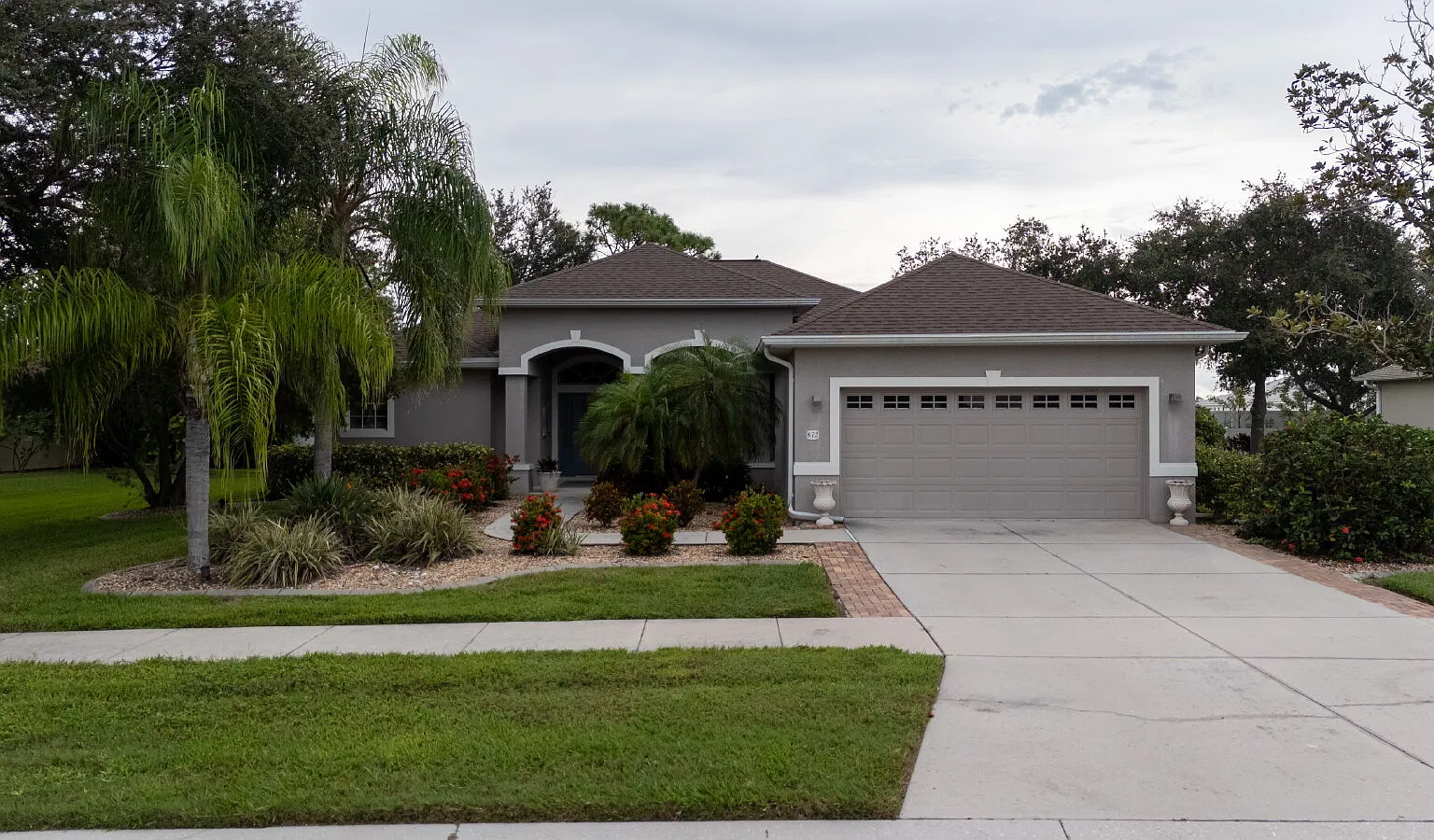 3 bed, 2.0 bath, $3,195 — Photo 1