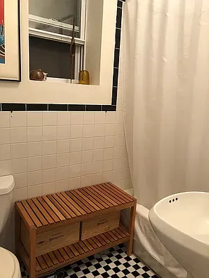 Rented by Jonathan Wachtel, LREB | media 23