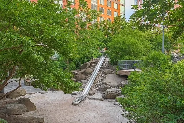 2 River Ter #30B — Photo 20