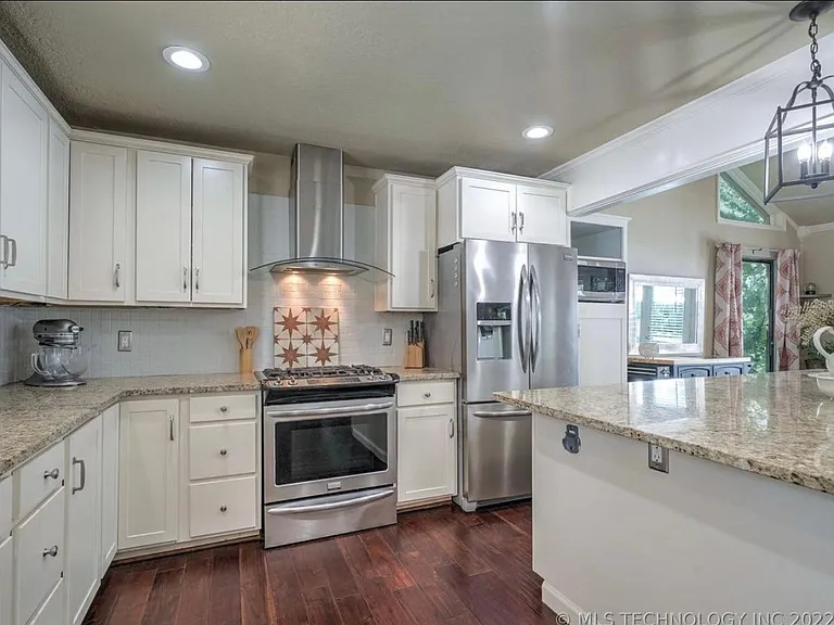 7628 S Quebec Ave — Photo 10
