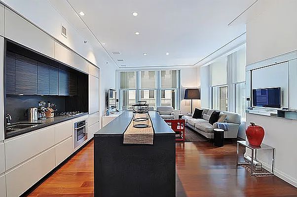 1st image of 55 Wall St #611