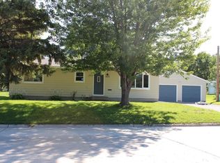 1097 Saint Paul Rd NE, Owatonna, MN 55060