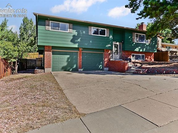 2nd image of 2920 Garmish Pl