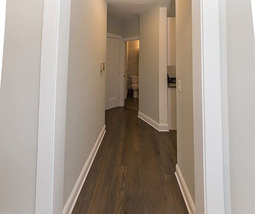 5th image of 5043 N Damen Ave #1E