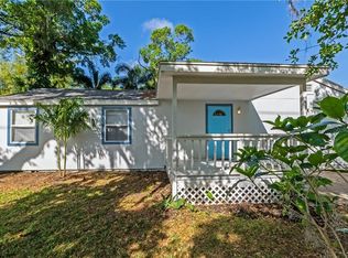 3940 Sunniland St, Sarasota, FL 34233