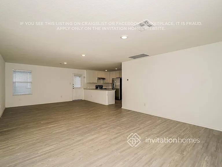 121 Parish Ln — Photo 4