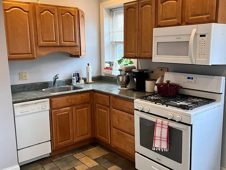 3535 Michigan Avenue — Photo 8