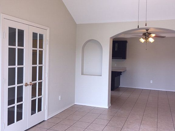 5th image of 2206 Eve Ave