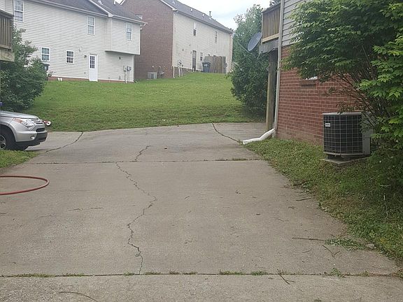 4th image of 3843 Sugar Creek Dr