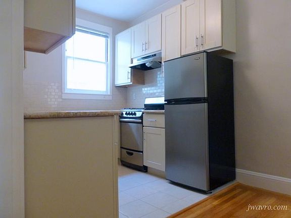 2nd image of 36 Cervantes Blvd APT 1