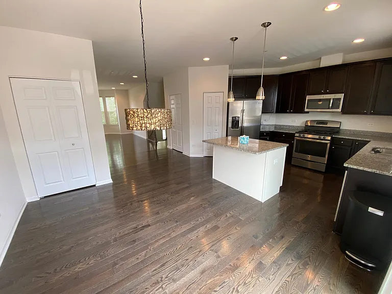 2873 Henley Ln — Photo 10