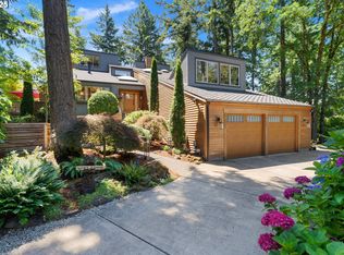 1990 Indian Trl, Lake Oswego, OR 97034