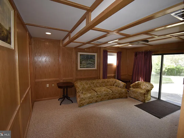 3931 Dominion Dr — Photo 23