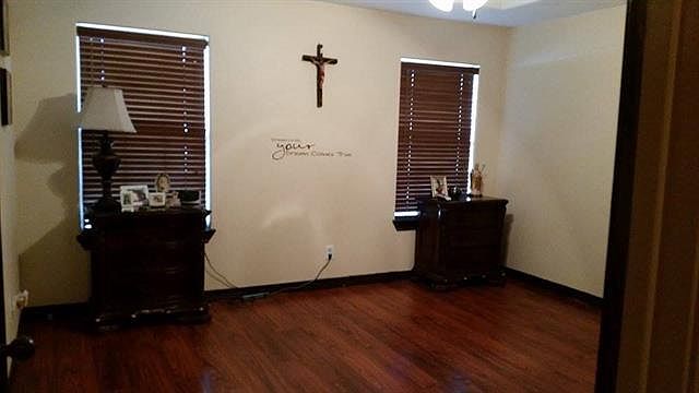 2nd image of 3126 Conde Dr