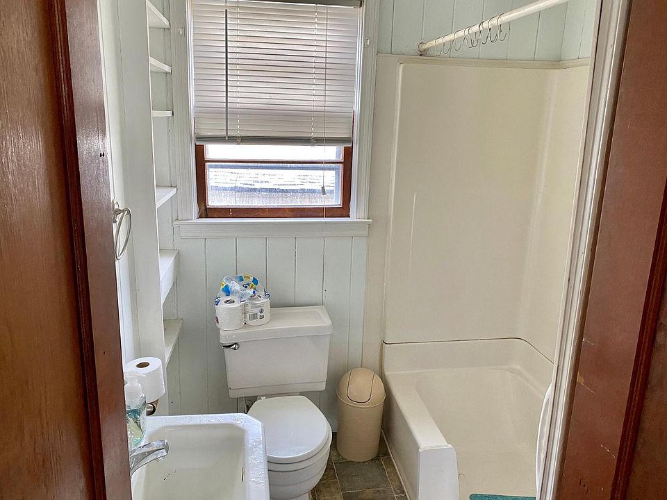 2nd image of 2018 Perrin Dr