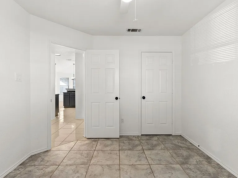 4803 Topsey Dr — Photo 11