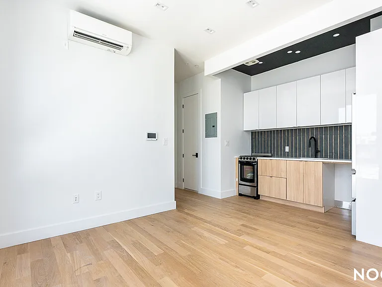 987 Bedford Ave #5F — Photo 10