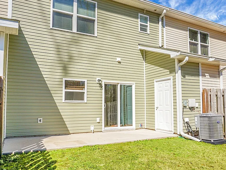 9155 Parlor Dr #1 — Photo 11