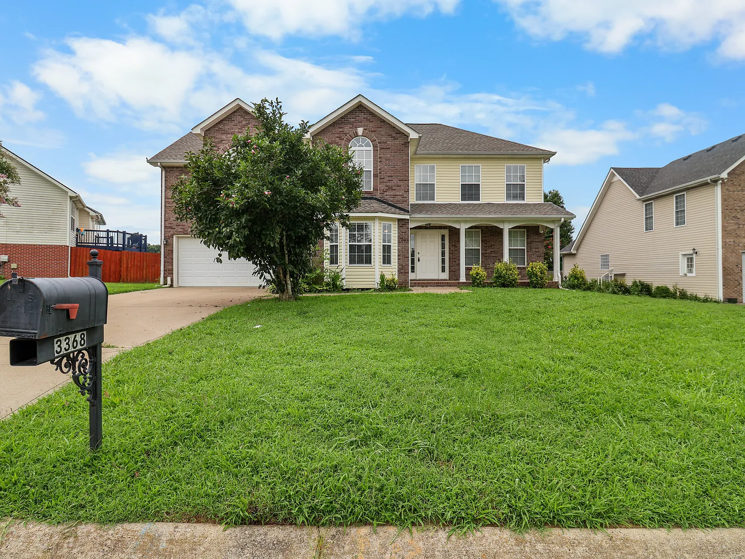3 bed, 2.5 bath, 2248 sqft, $1,950 — Photo 4
