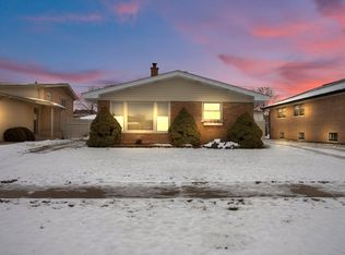 10517 Lawler Ave, Oak Lawn, IL 60453